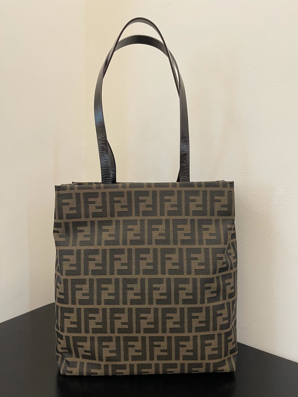 FENDI VINTAGE BAG – Accessorio premium elegante