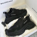 Balenciaga Triple S – Accessorio premium elegante
