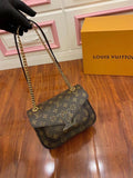 LV PASSY – Accessorio premium elegante