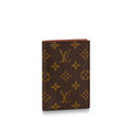Pochette Passeport Louis Vuitton – Accessorio premium elegante
