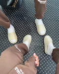 Yeezy Slide Bone – Accessorio premium elegante