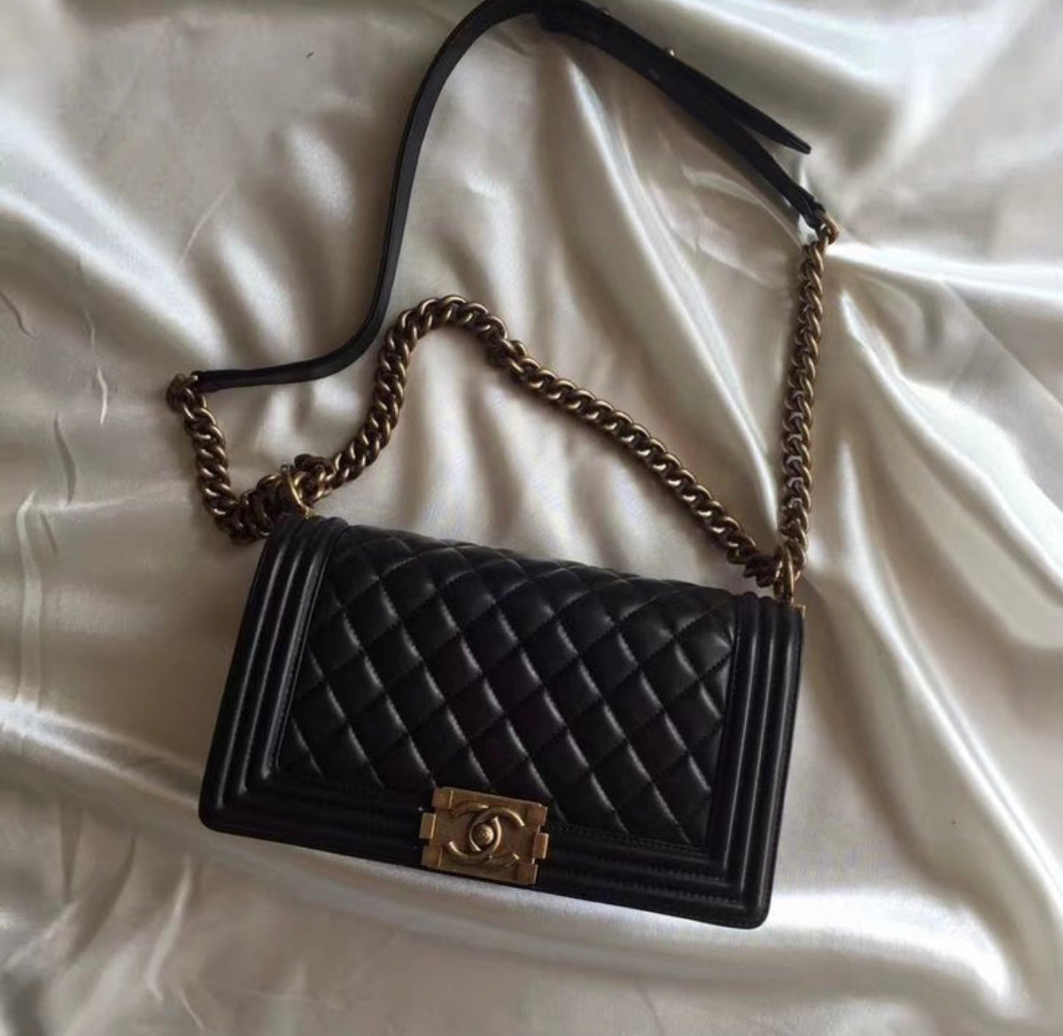 Sac Chanel Boy – Accessorio premium elegante
