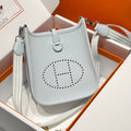 Hermes Evelyn 18 Bag Misty Blue Epsom Leather 255528 – Accessorio premium elegante