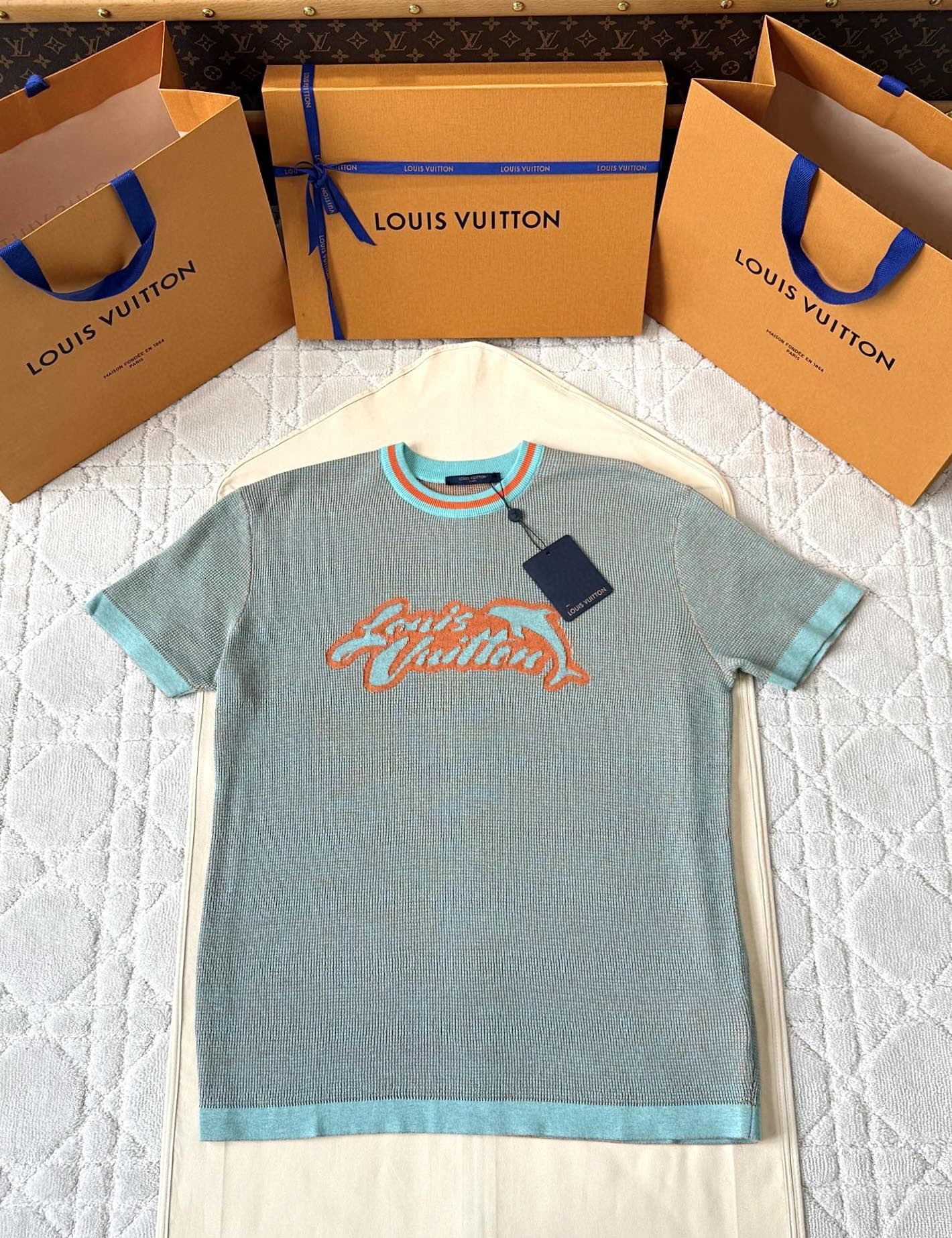 LV 25  Dolphin Jacquard Short Sleeve  Shirt Blue Sweater Knit – Accessorio premium elegante