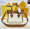 Lv tote On My Side PM – Accessorio premium elegante