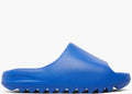 Yeezy Slide Azure – Accessorio premium elegante